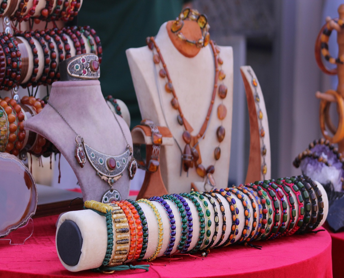 Jeulia Jewelry vs Pandora designs